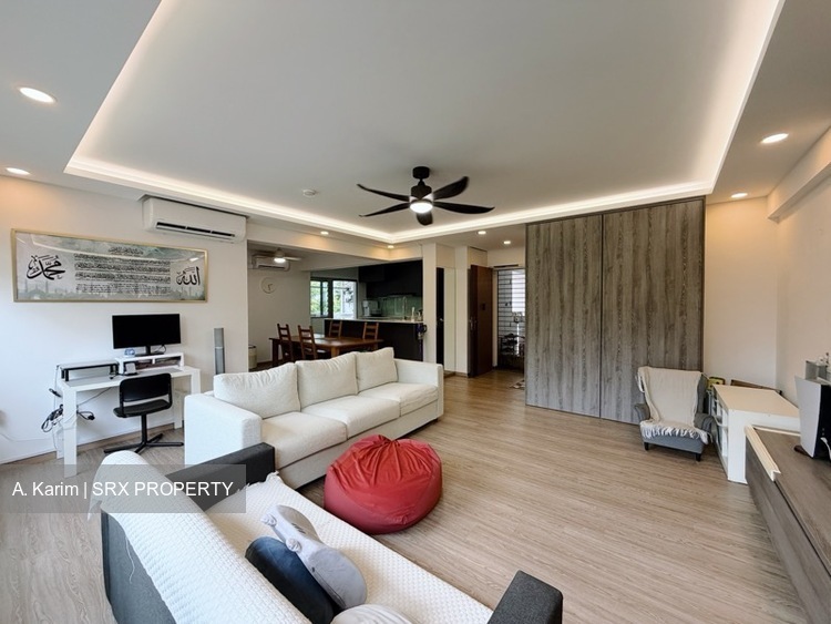 Blk 874B Tampines Greenflora (Tampines), HDB 5 Rooms #563196341